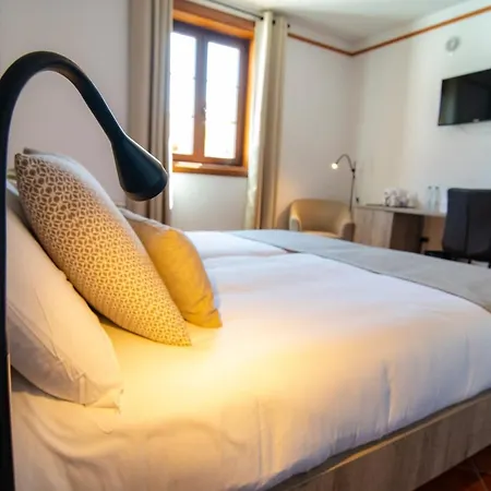 El Tejar & 2* ビラフロール