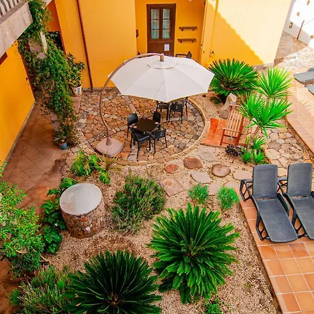 El Tejar & Hotel 2*